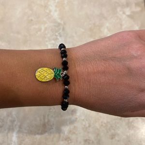 ☀️ Black and Silver Beaded Pineapple Charm Bracelet